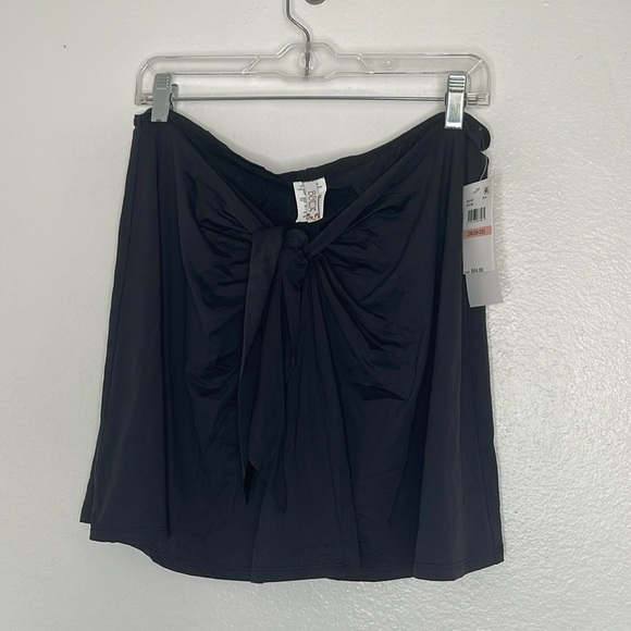 BECCA Swimwear Plus Size Black Swim Cover up Mini Skirt Size 2X 20-22 New - Picture 1 of 6